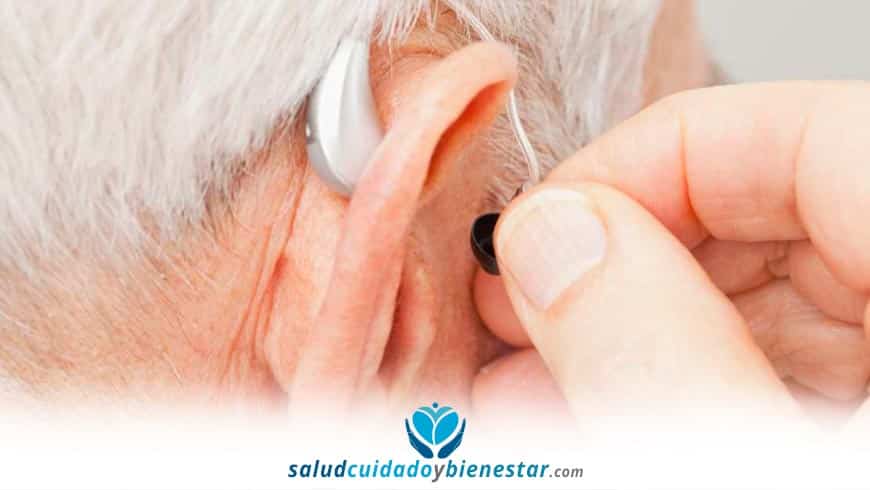 El uso de audífonos como solución para la pérdida auditiva